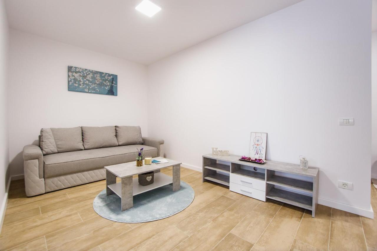 Lovely Home At West Residence Gran Varadino Esterno foto
